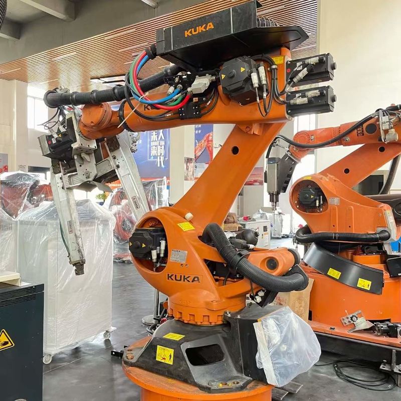 KUKA KR210 R3100 Βιομηχανικό Ρομπότ 6 Άξονων Ρομπότ Αρμα με 210kg ωφέλιμο φορτίο και 0.06mm Επαναληψιμότητα