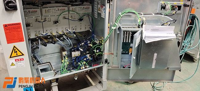 Ρομπότ φόρτωσης ασφαλείας IP 65 για ασφαλή φόρτωση και φόρτωση 210 kg ωφέλιμου φορτίου Αναβαθμίστε την γραμμή παραγωγής σας με την KUKA KR210: Ο απόλυτος συνεργάτης σας για συγκόλληση, χειρισμό και άλλα