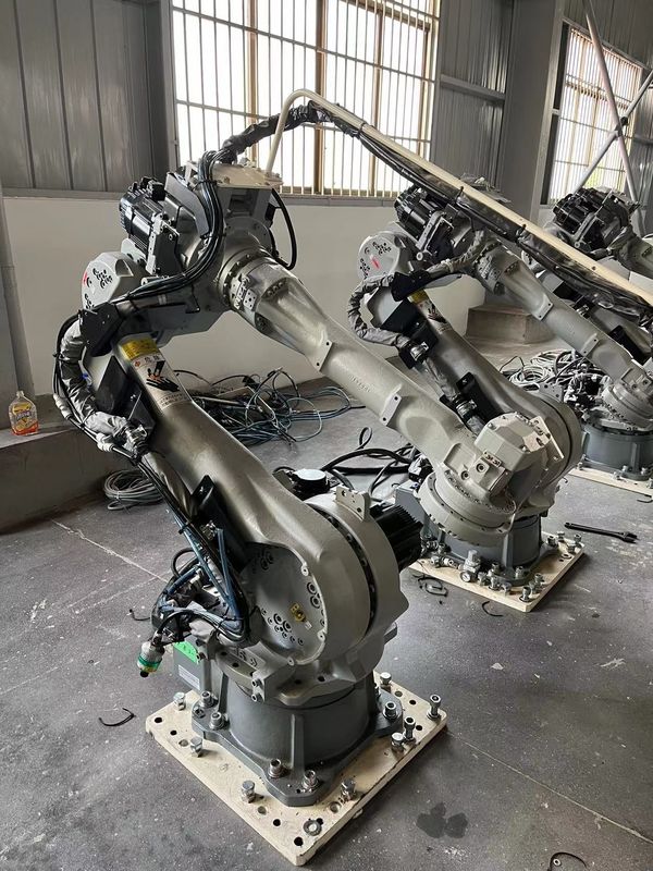 MH50 Χρησιμοποιούμενα ρομπότ YASKAWA ±0.07mm Επαναλαμβανόμενη ικανότητα για την αφαίρεση και την κοπή υλικών