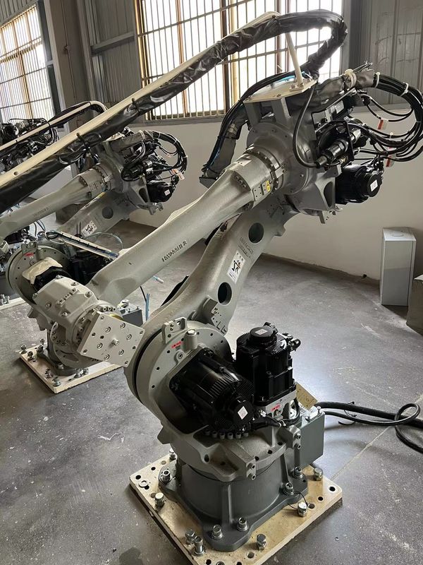 MH50 Χρησιμοποιούμενα ρομπότ YASKAWA ±0.07mm Επαναλαμβανόμενη ικανότητα για την αφαίρεση και την κοπή υλικών