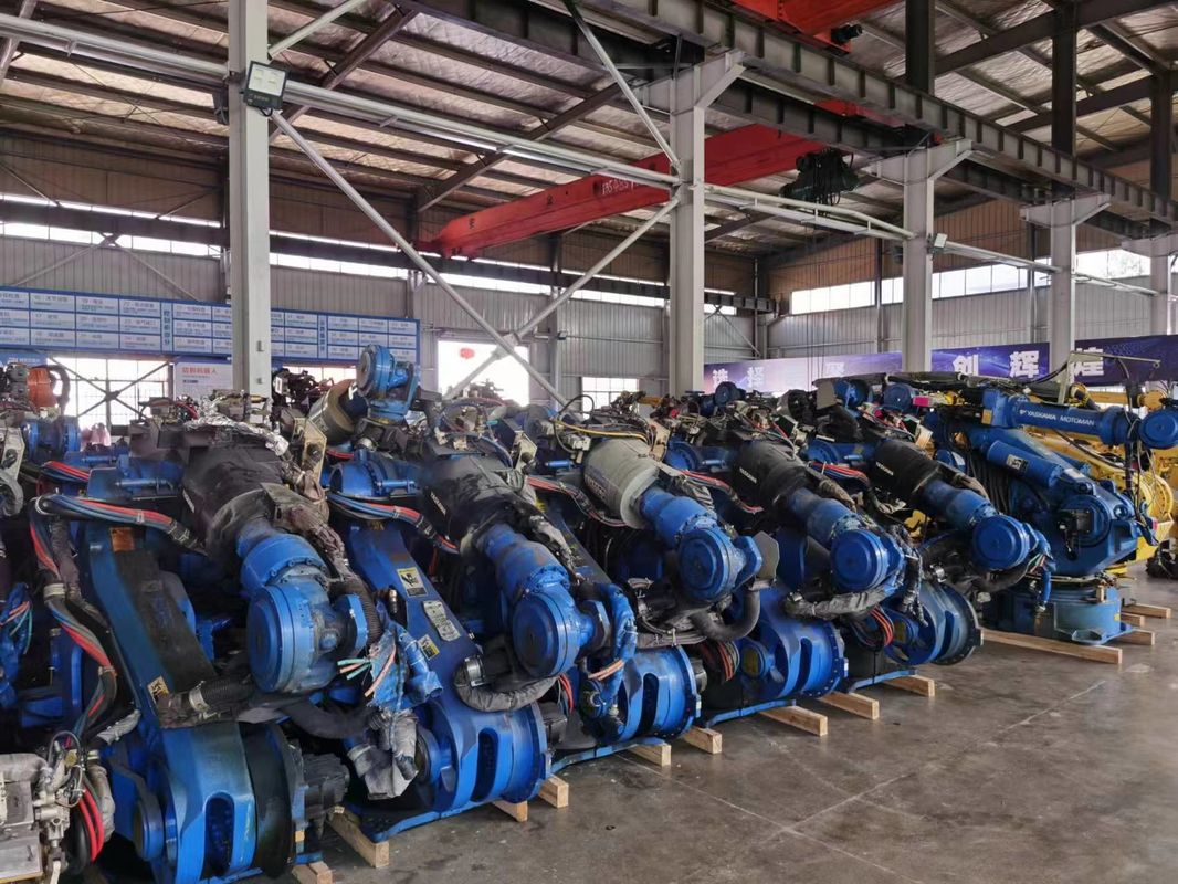 Ρομπότ συγκόλλησης σημείων βραχίονα Yasakawa ES200 για αυτοκινητοβιομηχανία, αεροδιαστημικό, σιδηροδρομικό, μεταλλικά έπιπλα, ηλεκτρονικά