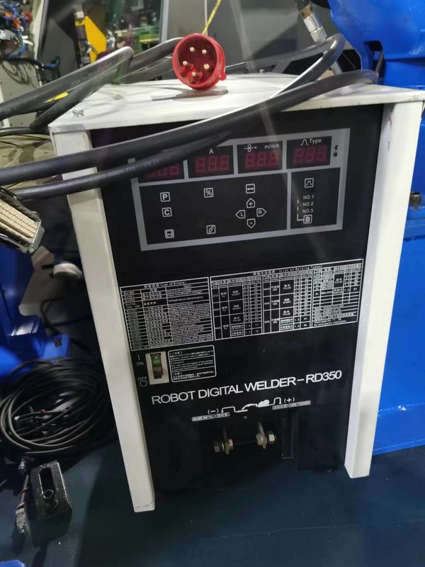 Βιομηχανική συγκόλληση MA1400 Yaskawa Χρησιμοποιούμενο ρομποτικό χέρι με ωφέλιμο φορτίο 3kg με ντουλάπι ελέγχου 6 άξων