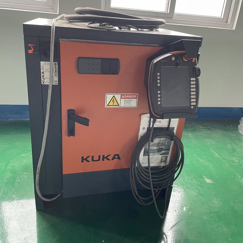 Ρομπότ συγκόλλησης τόξου KUKA Kr16 με ελεγκτή XP φόρτωση και εκφόρτωση εξαρτημάτων χειρισμός εξαρτημάτων βιομηχανικό ρομπότ χέρι