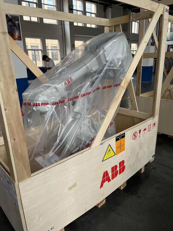 Νέα ABB IRB 6700-300/2.70, 300kg φορτίο, 2700mm, συγκόλληση τόξου, συναρμολόγηση, φόρτωση και εκφόρτωση εξαρτημάτων, εκπαίδευση