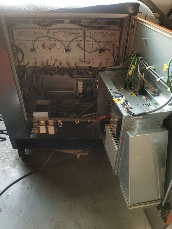 KUKA KR240 R2700 Prime KRC4 Ελεγκτής 6-άξονων Ρομπότ Παλετισμού Ο τέλειος συνδυασμός 2700mm φτάνει το 240kg ωφέλιμο φορτίο