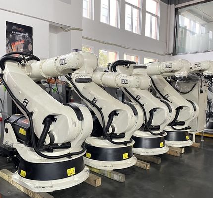 Ρομπότ KUKA με 6 άξονες με δυνατότητες ασφάλειας IP 65 και προγραμματισμού KUKA Μην διστάσετε! Ρομπότ KUKA KR210, καλύπτοντας όλες τις ανάγκες από την συγκόλληση έως την παλέτιση σε ένα σταθμό