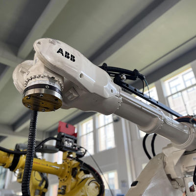 Χρησιμοποιημένο σημείο 6 ρομπότ ABB6640-130/3.2 ABB χειρισμού ρομπότ συγκόλλησης άξονα