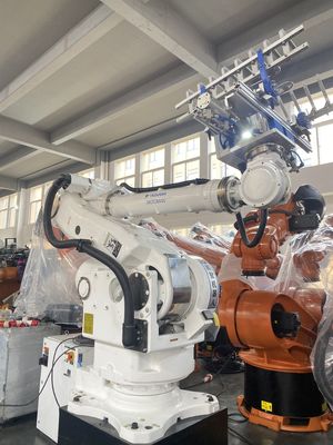 Από δεύτερο χέρι Yaskawa CR165 που χειρίζεται και Palletizing πολυσύνθετος άξονας έξι ρομπότ