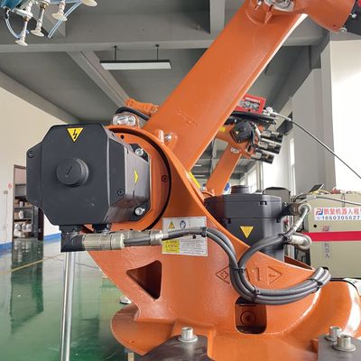 Ρομπότ συγκόλλησης τόξου KUKA Kr16 με ελεγκτή XP φόρτωση και εκφόρτωση εξαρτημάτων χειρισμός εξαρτημάτων βιομηχανικό ρομπότ χέρι